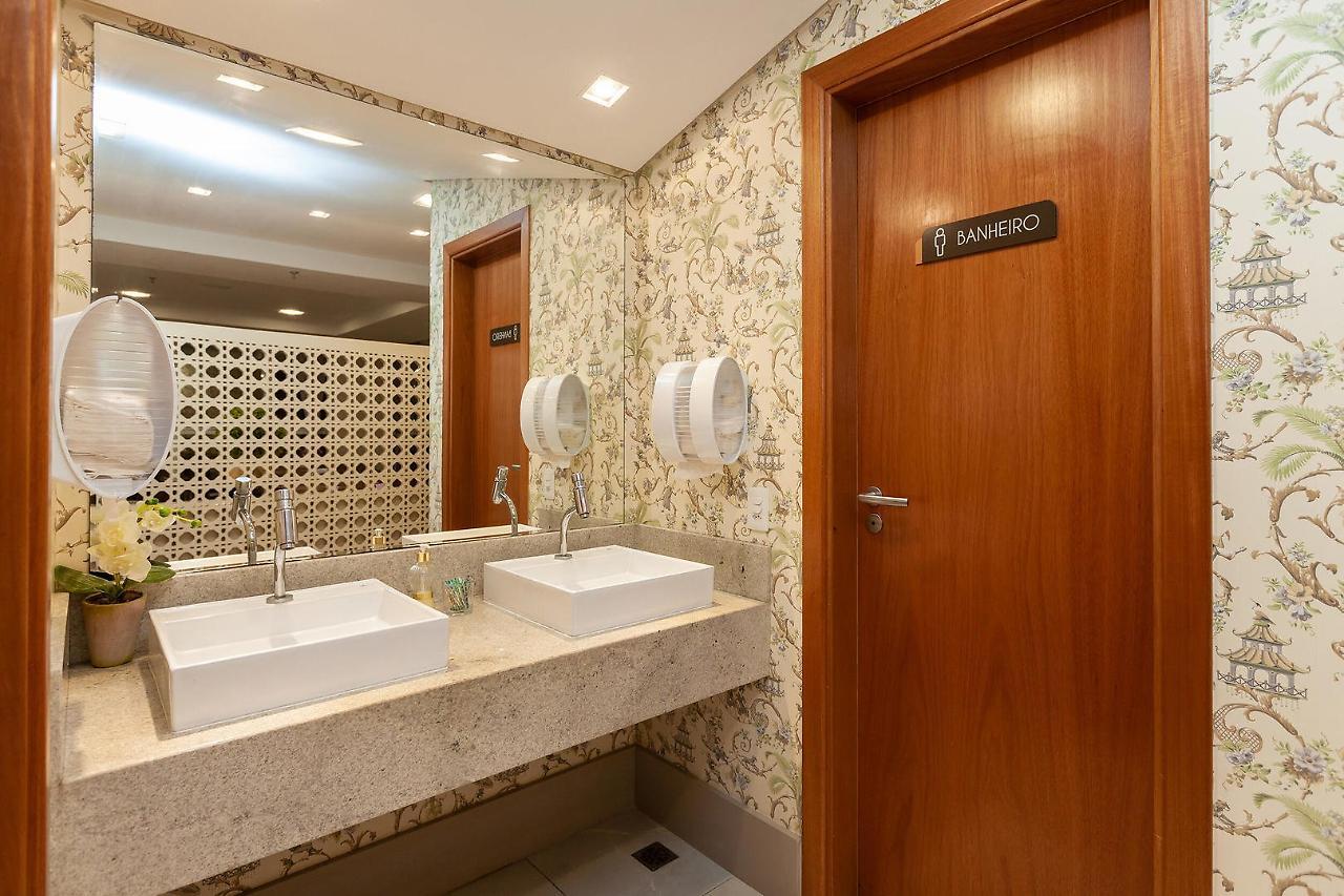 Tri Hotel Executive Бруски Екстер'єр фото