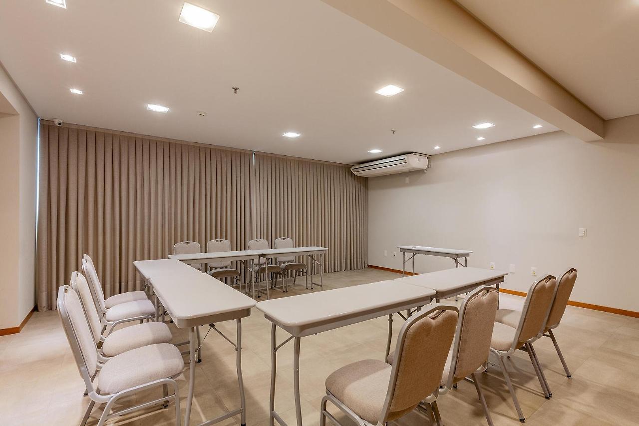 Tri Hotel Executive Бруски Екстер'єр фото