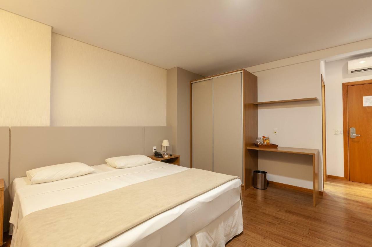 Tri Hotel Executive Бруски Екстер'єр фото