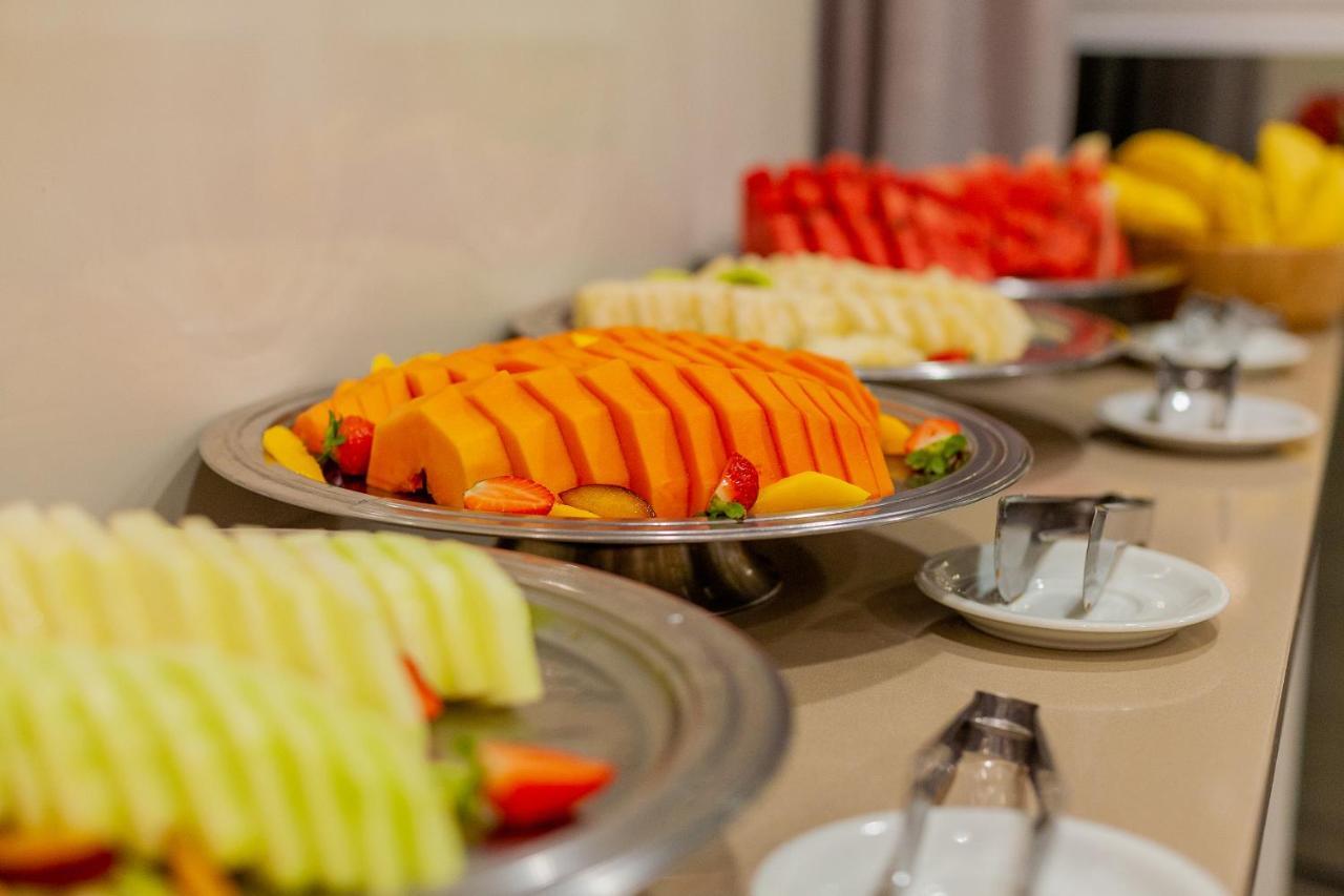 Tri Hotel Executive Бруски Екстер'єр фото